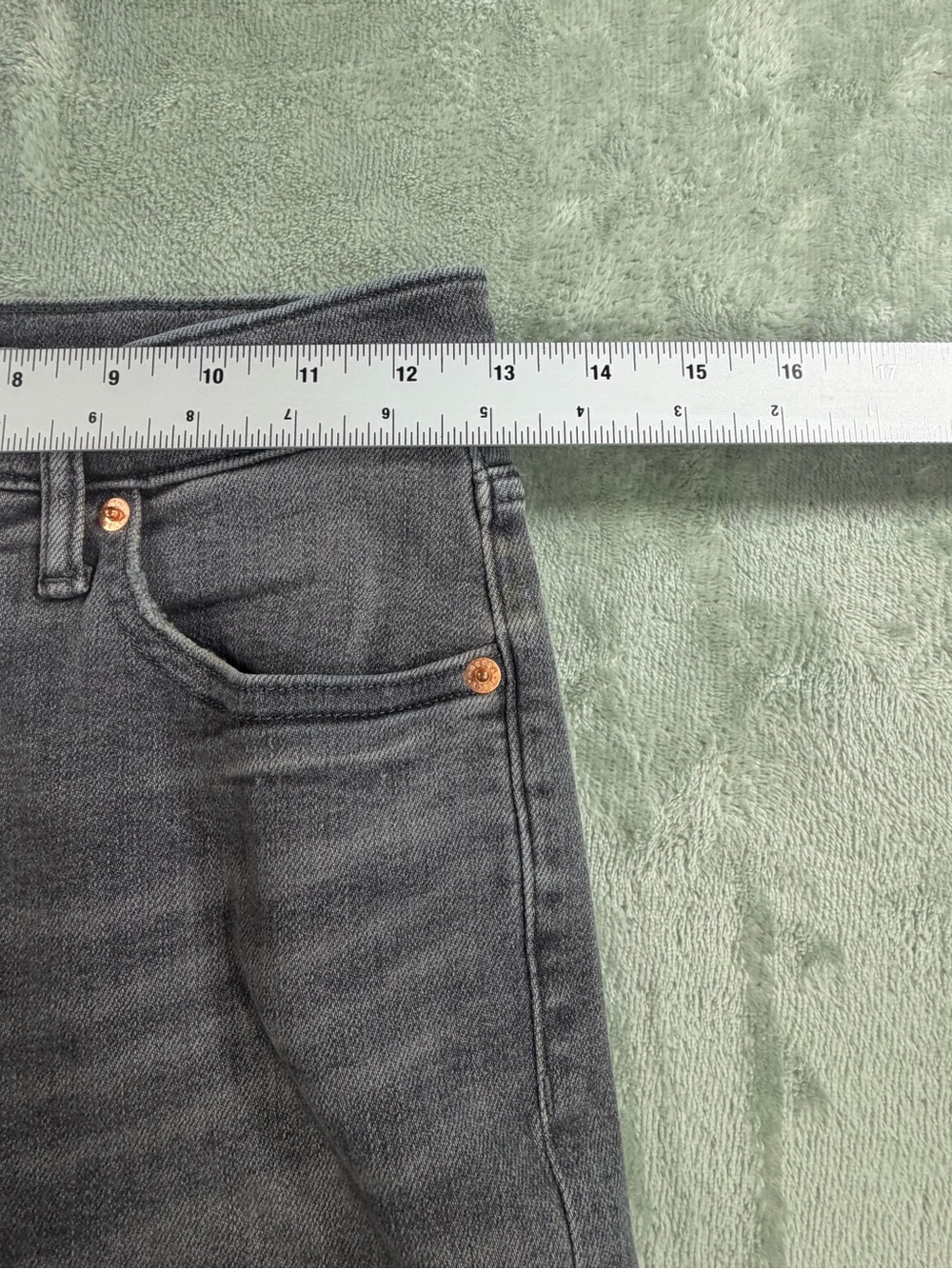 Lucky Brand Women’s Skinny Jeans in Washed Black with Knee Rips - Picture 10 of 16